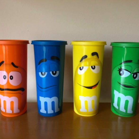 M&M bekers